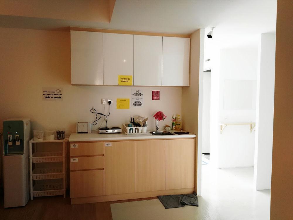 Roof Talk Theme Hostel Johor Bahru Ngoại thất bức ảnh